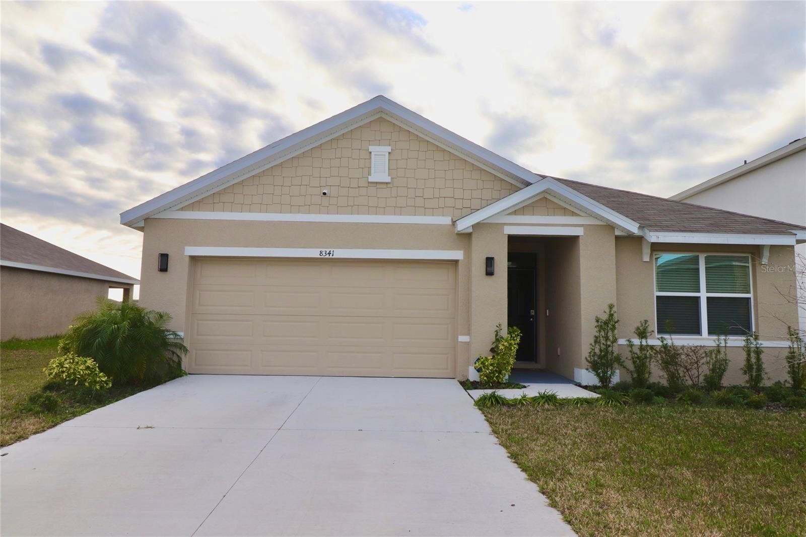 Property Photo:  8341 Ender Hills Drive  FL 33545 