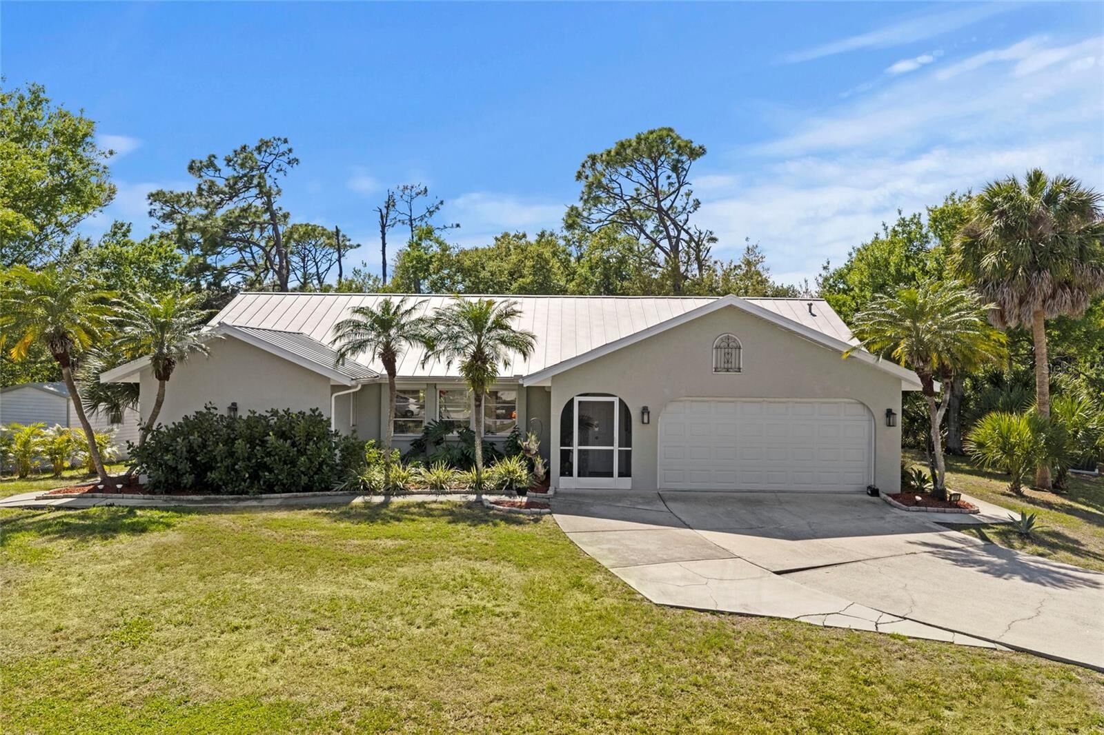 Property Photo: 935 Baer Avenue NW FL 33948