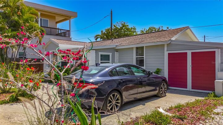 Property Photo:  129 94th Avenue  FL 33706 