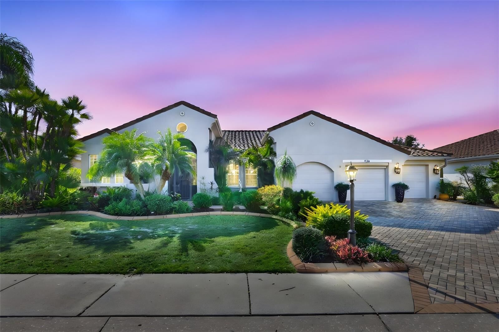 Property Photo: 516 Rimini Vista Way FL 33573