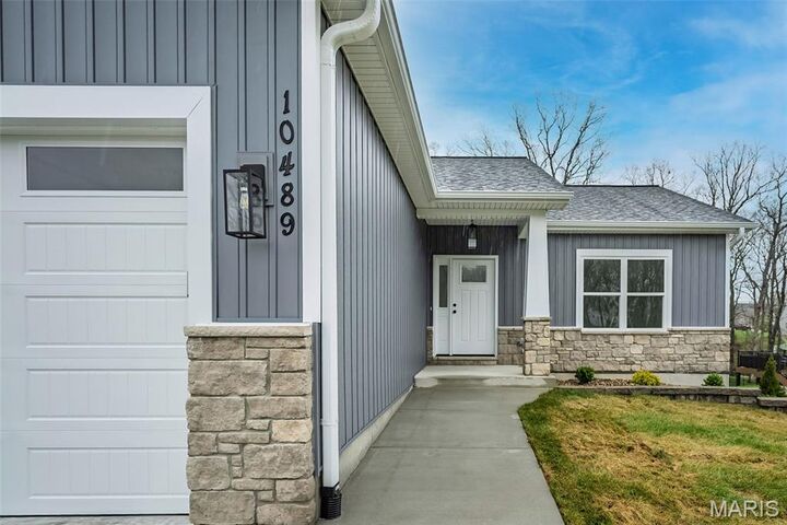 Property Photo:  10489 Walnut Lane  MO 63348 