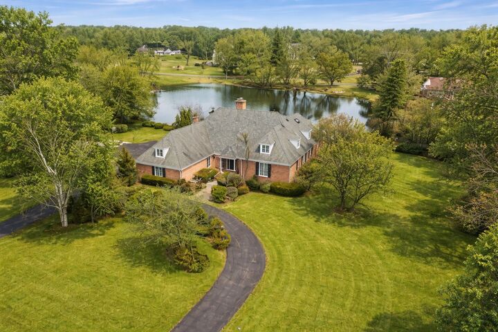 Property Photo:  1620 Pheasant Trail  IL 60067 