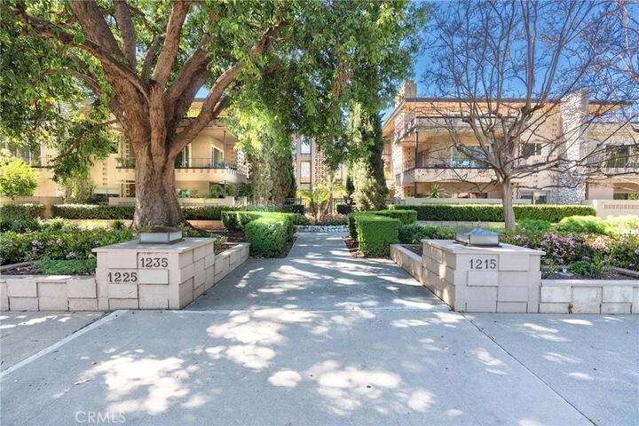 Property Photo:  1235 S Orange Grove Boulevard  CA 91105 