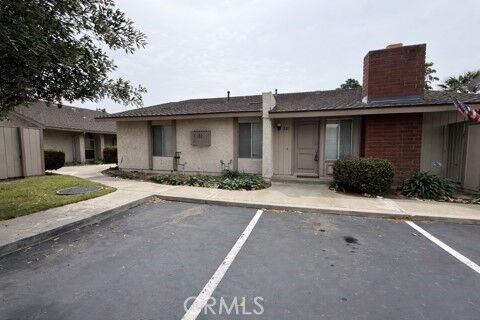 Property Photo:  527 Holly Avenue  CA 93036 
