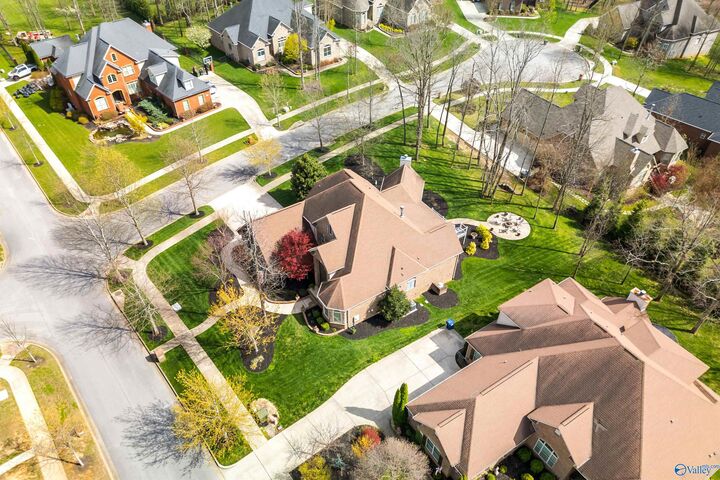 Property Photo: 10 Bluff View Drive SE AL 35803