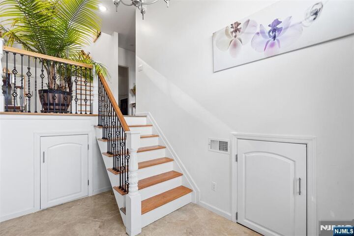 Property Photo:  21 Cedar Street  NJ 07626 