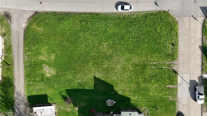 Property Photo:  627 33rd Street  WV 26101 