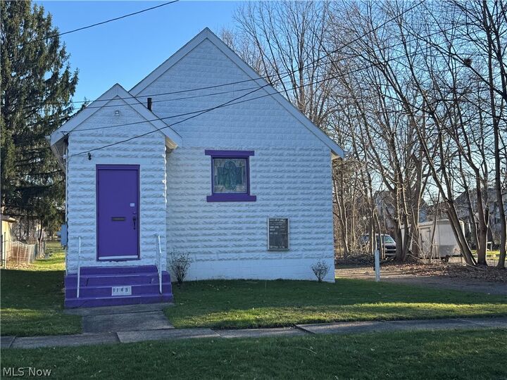 Property Photo:  1145 Stiles  OH 44481 