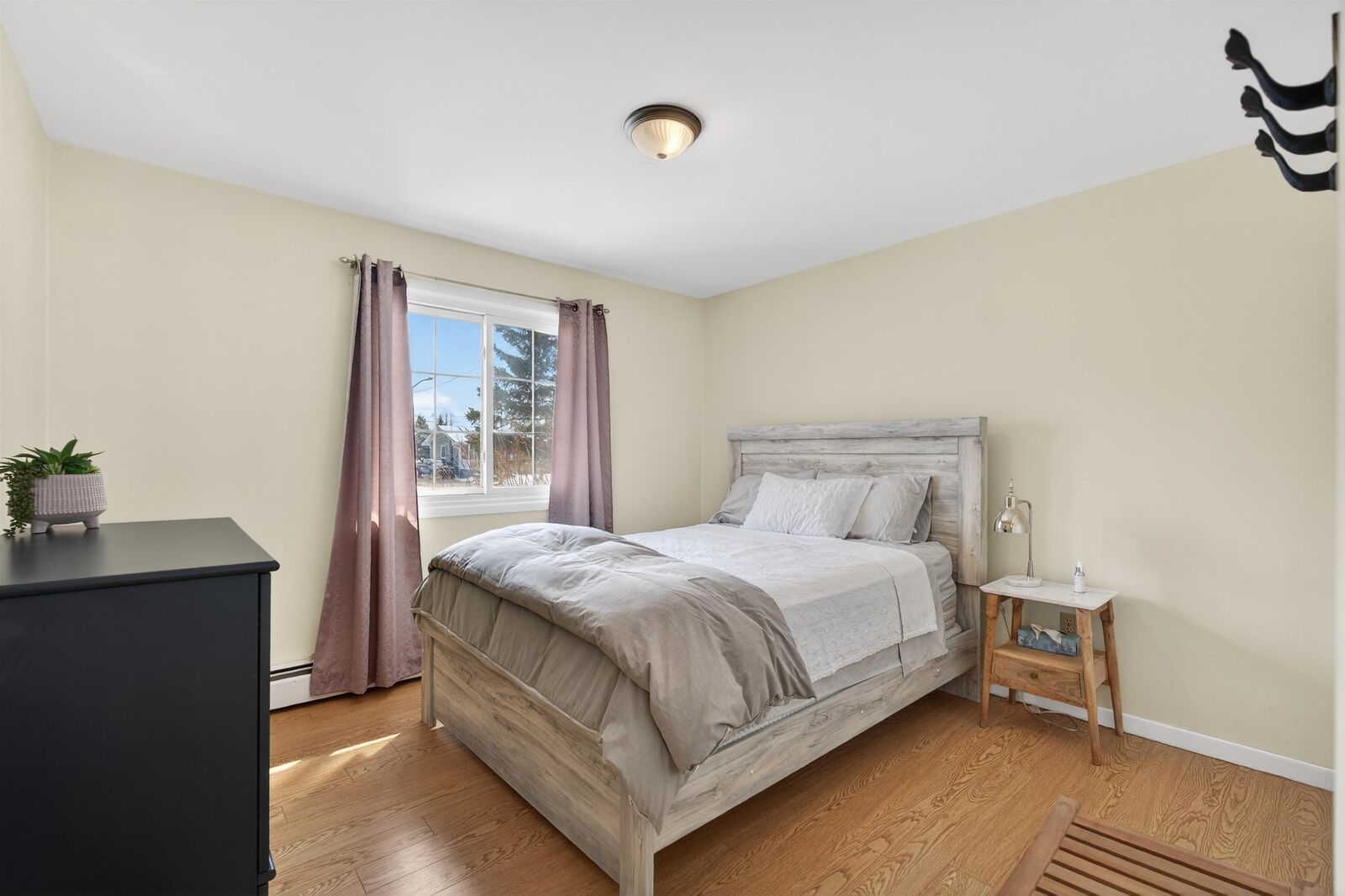 Property Photo:  21 Cottonwood Drive  PE C1E 1C1 