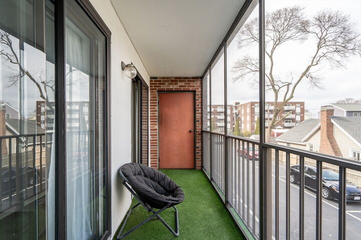 Property Photo:  111 Devir 204  MA 02148 