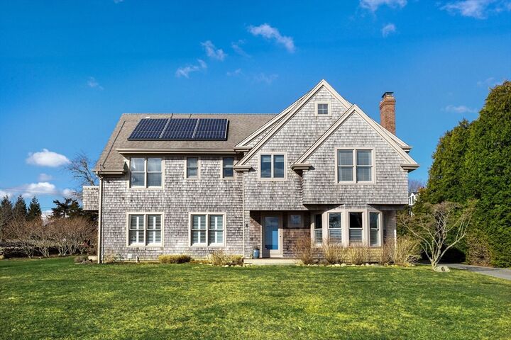 Property Photo:  6 Fairway Drive  MA 02790 