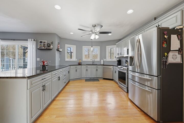 Property Photo:  192 Southbridge Road  MA 01571 