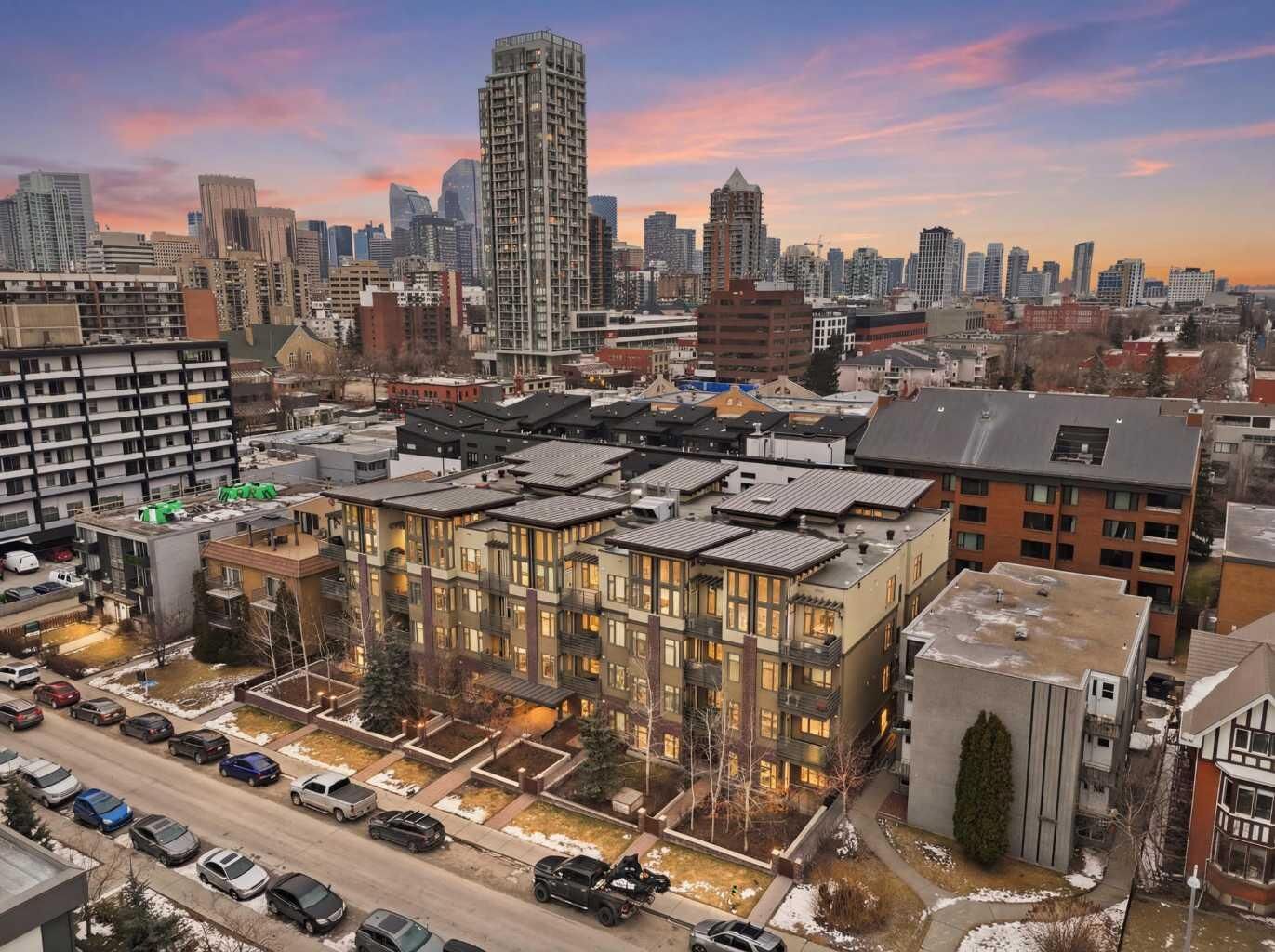 Property Photo:  1720 10 Street SW 107  AB T2T 3E8 