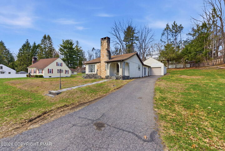 Property Photo:  138 Maple Avenue  PA 18301 