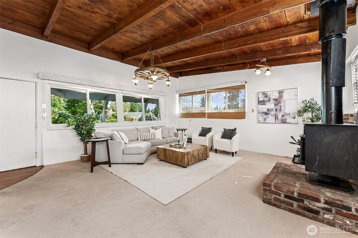 Property Photo:  19635  4th Avenue S  WA 98148 