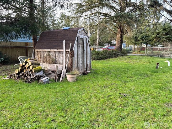 Property Photo:  439  Quinault Avenue SE  WA 98569 