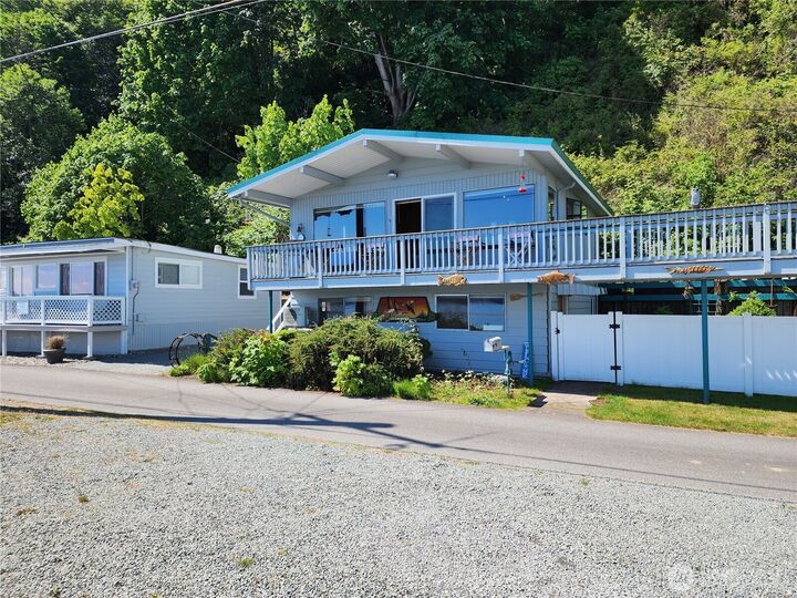 Property Photo: 3202 Shoreline Drive WA 98282