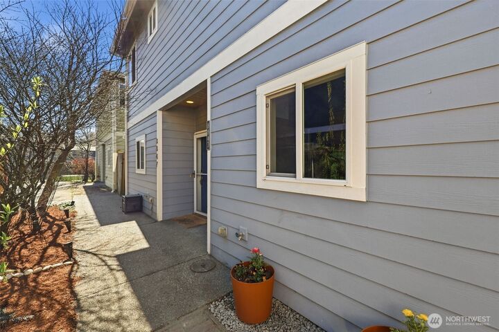 Property Photo:  8847  9th Avenue SW A  WA 98106 