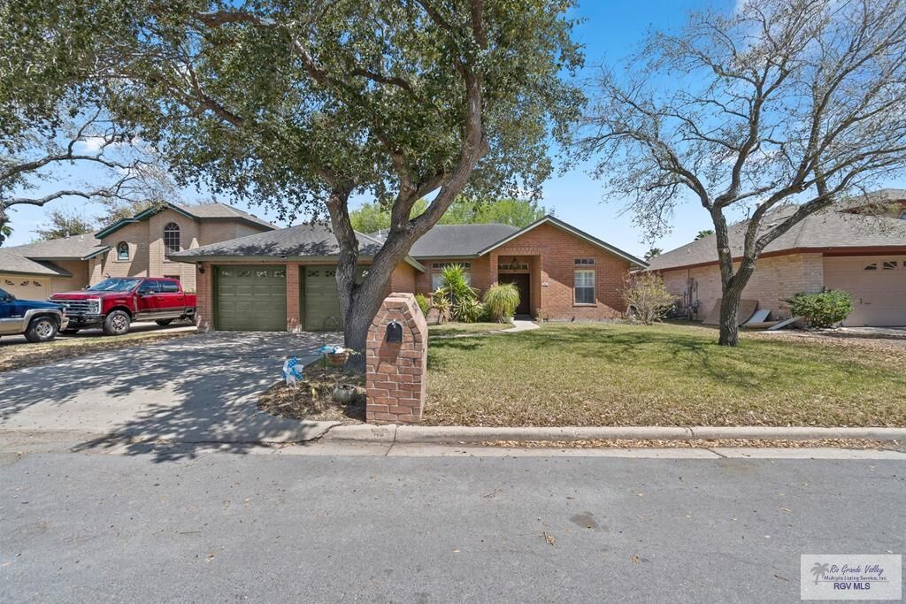 Property Photo:  3829 Arroyo Vista Ct.  TX 78550 
