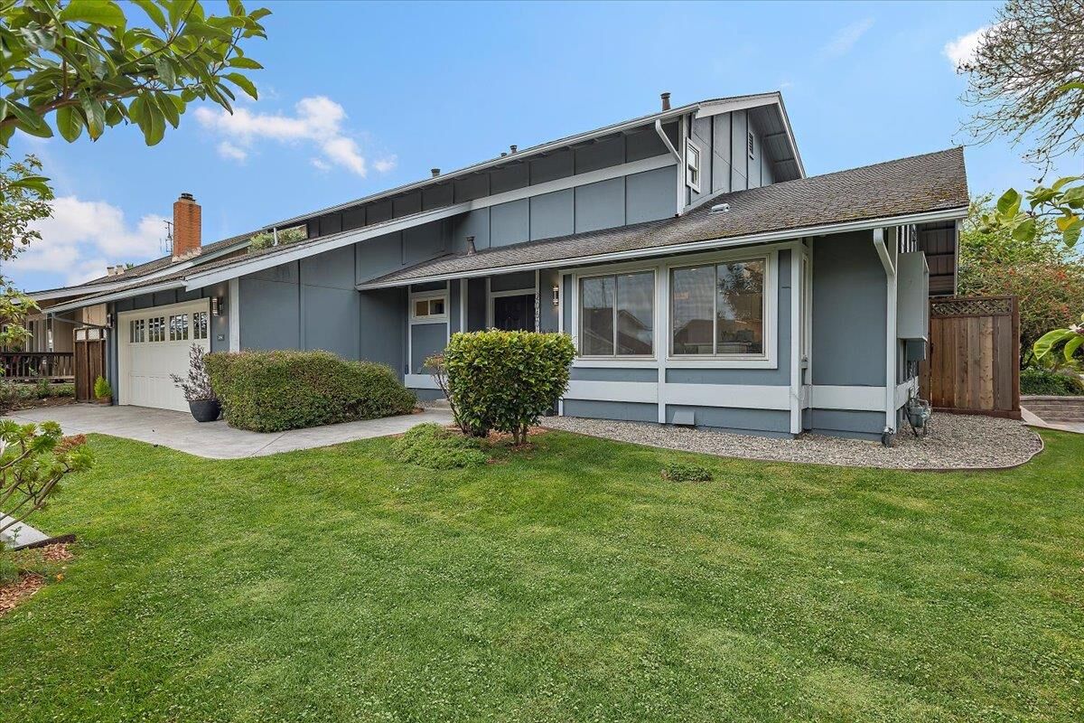 Property Photo:  2060 Avignon Place  CA 94019 