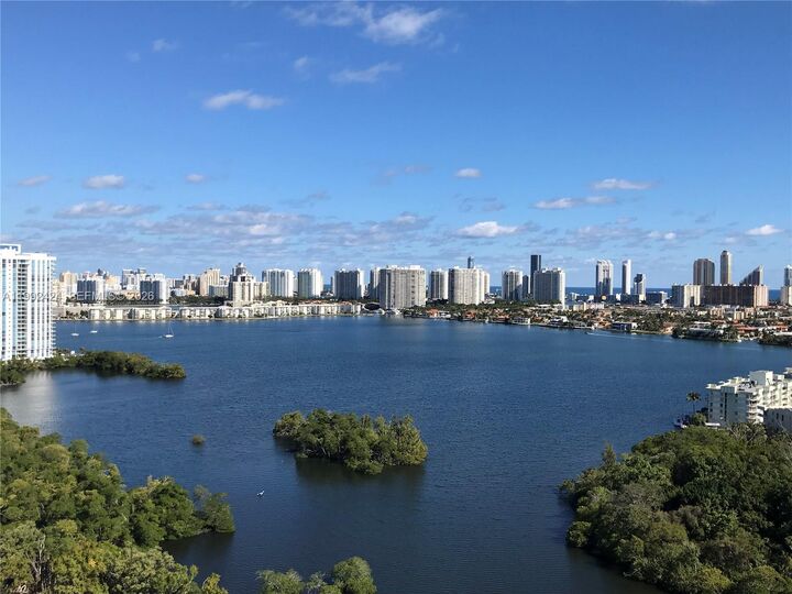 Property Photo:  16385 Biscayne Blvd 2206  FL 33160 