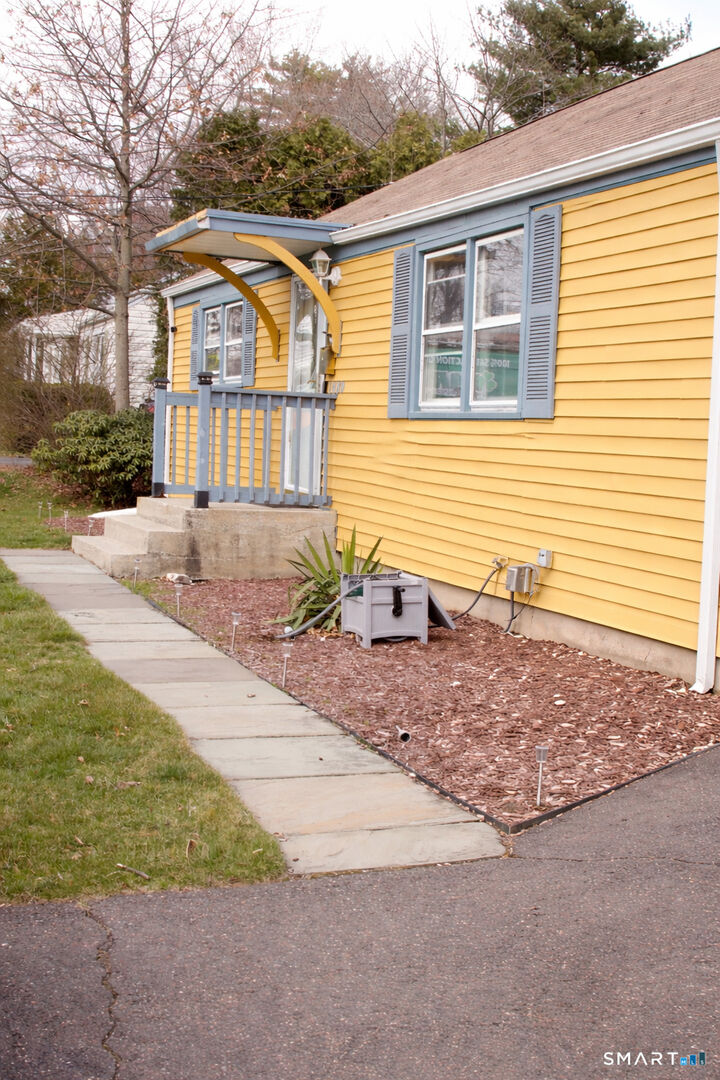 Property Photo:  1480 Forbes Street  CT 06118 