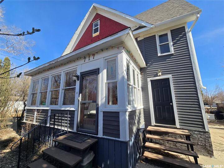 Property Photo: 717 Coteau Avenue SK S4H 0G9