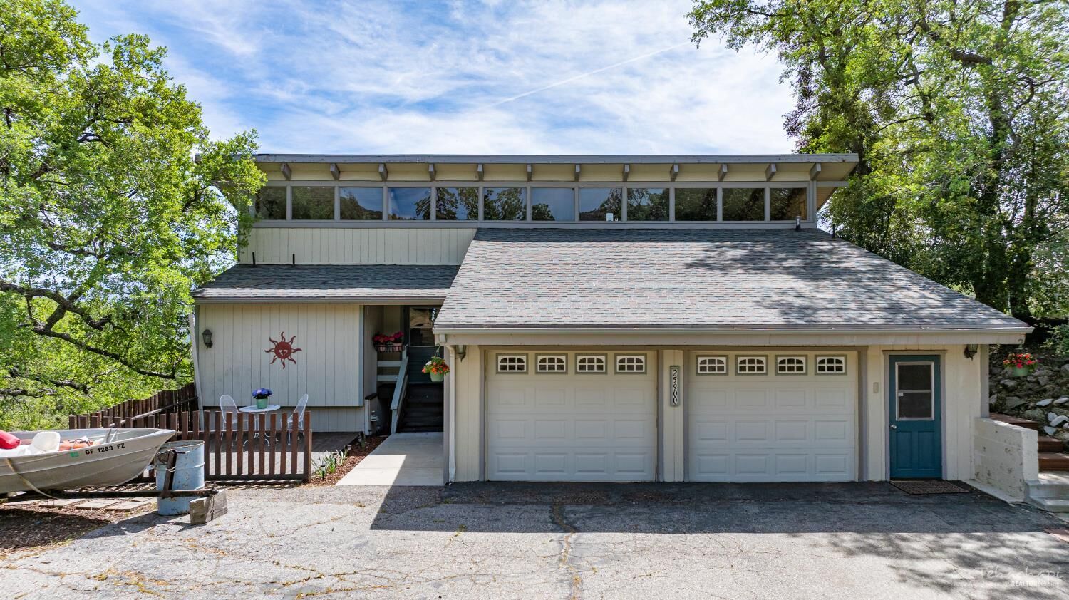 Property Photo:  25900 Columbia Way  CA 93561 