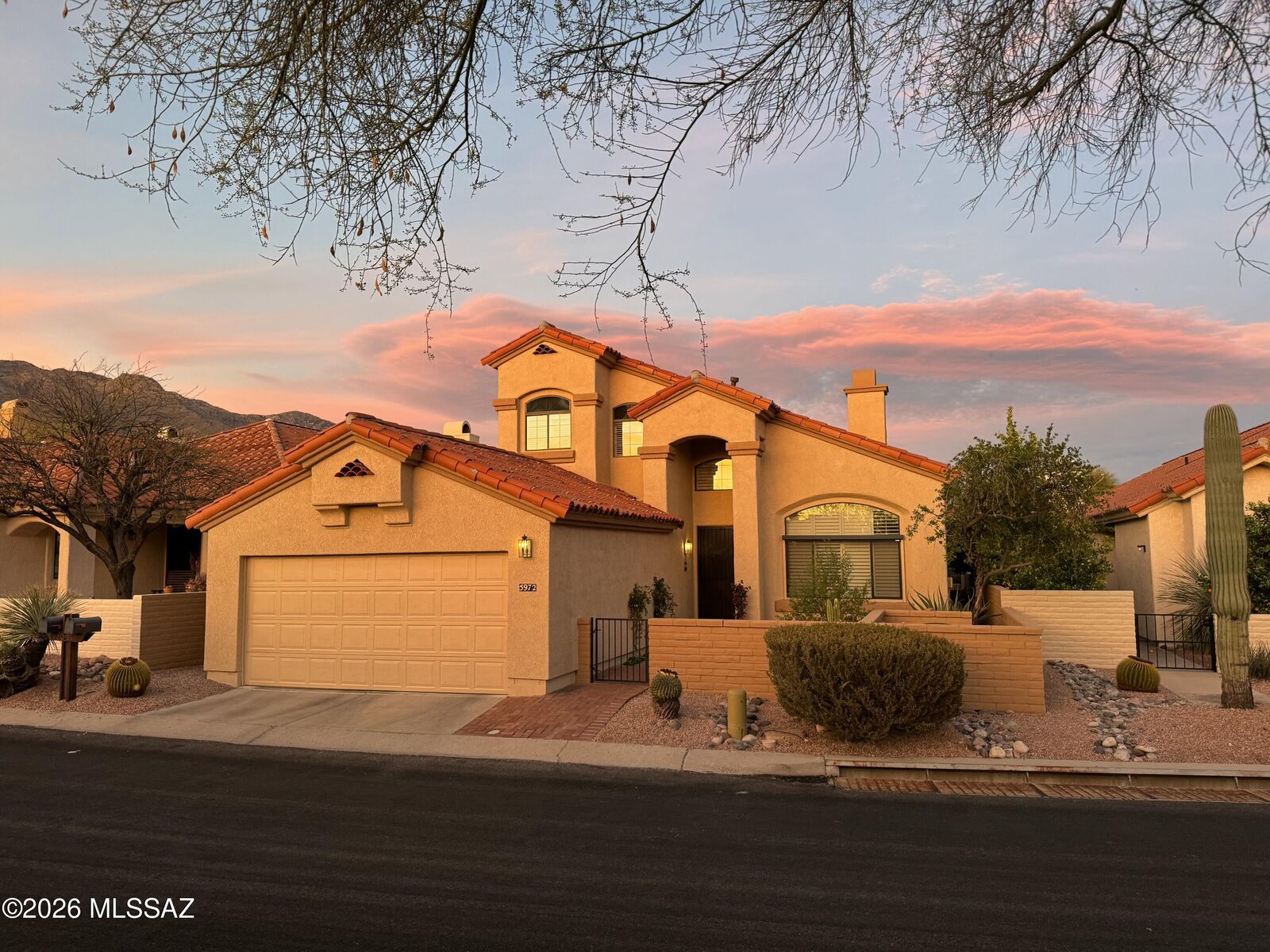 Property Photo: 5972 N Misty Ridge Drive AZ 85718