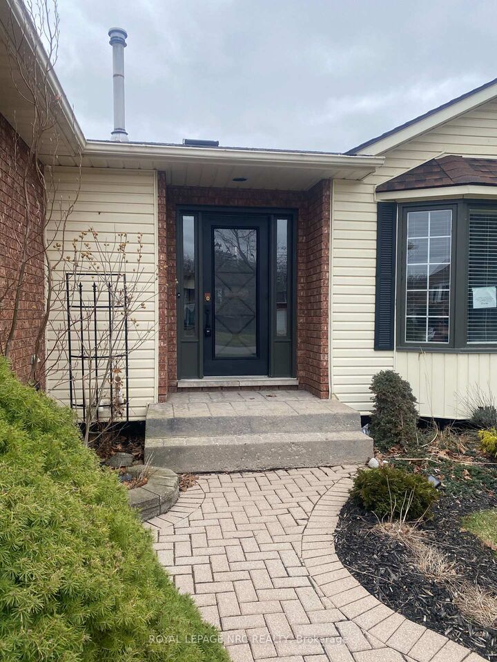 Property Photo: 3681 Sussex Lane ON L0S 1S0