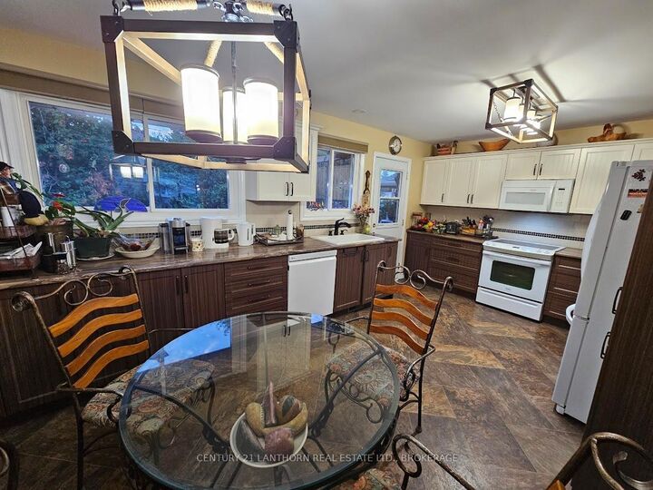 Photo de la propriété:  197 King Street  ON K7R 1B8 