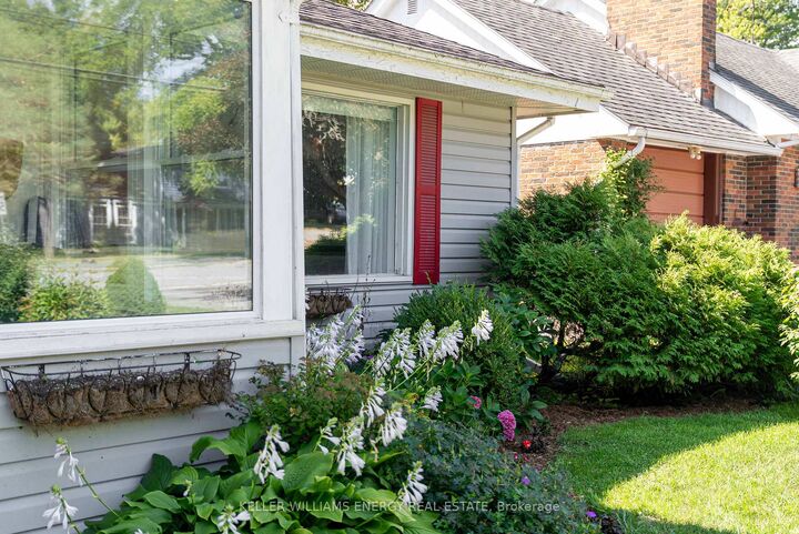 Property Photo: 421 Bloomfield Main Street ON K0K 1G0
