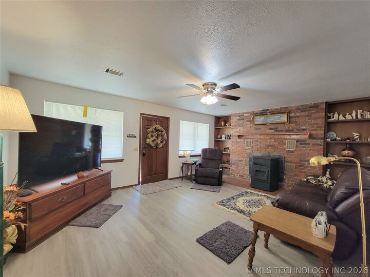 Property Photo:  466229 US Highway 64  OK 74936 