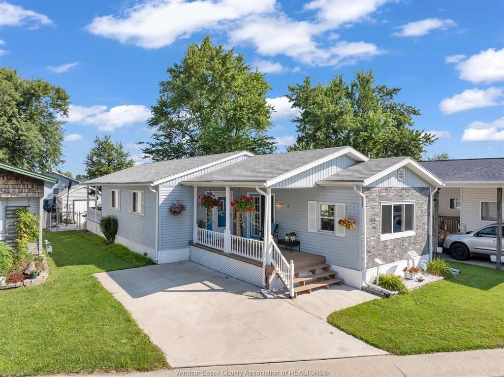 Photo de la propriété:  8 Maple  ON N0R 1J0 