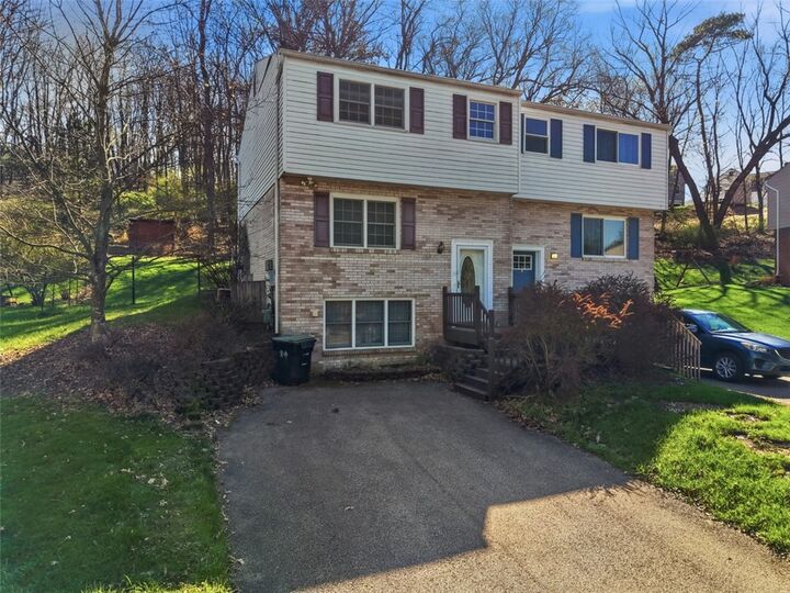 Property Photo:  538 Pine Line Dr  PA 15237 