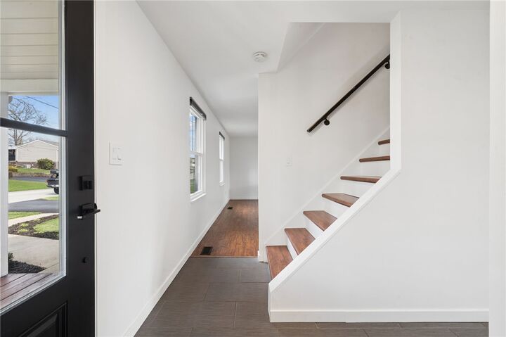 Property Photo:  117 Mohawk Drive  PA 15601 