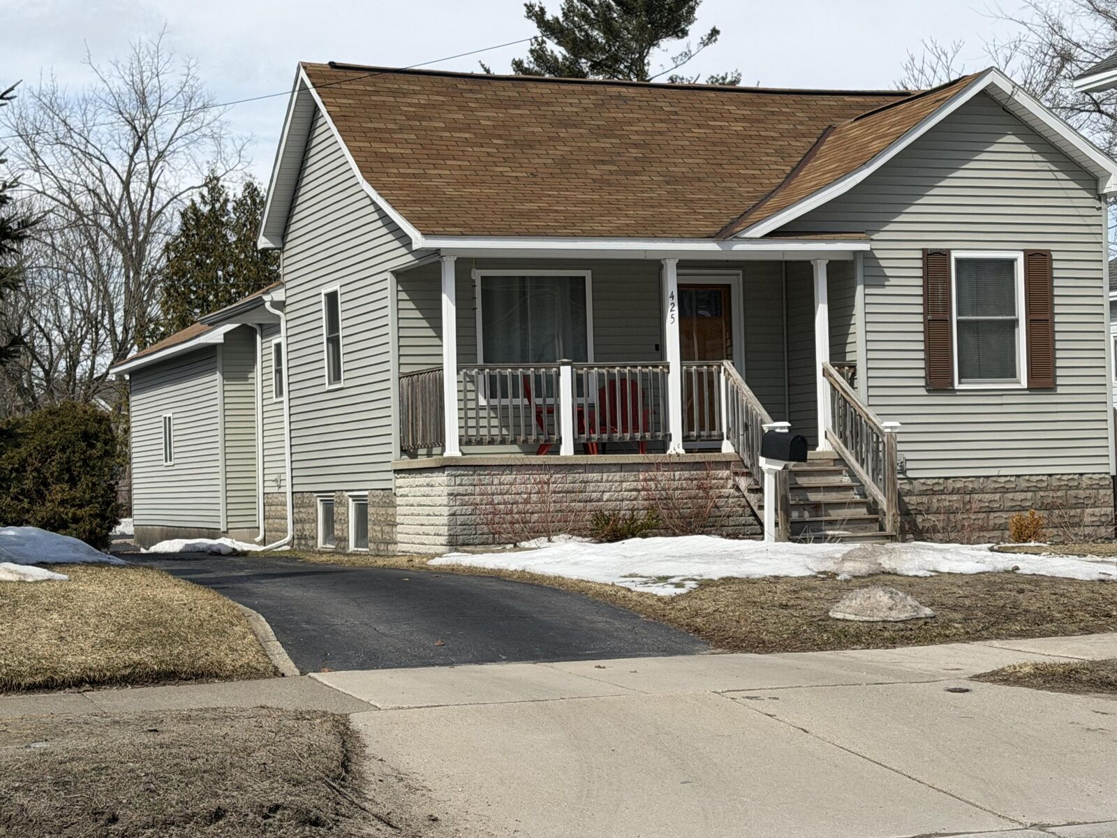 Property Photo:  425 S State Avenue  MI 49707 
