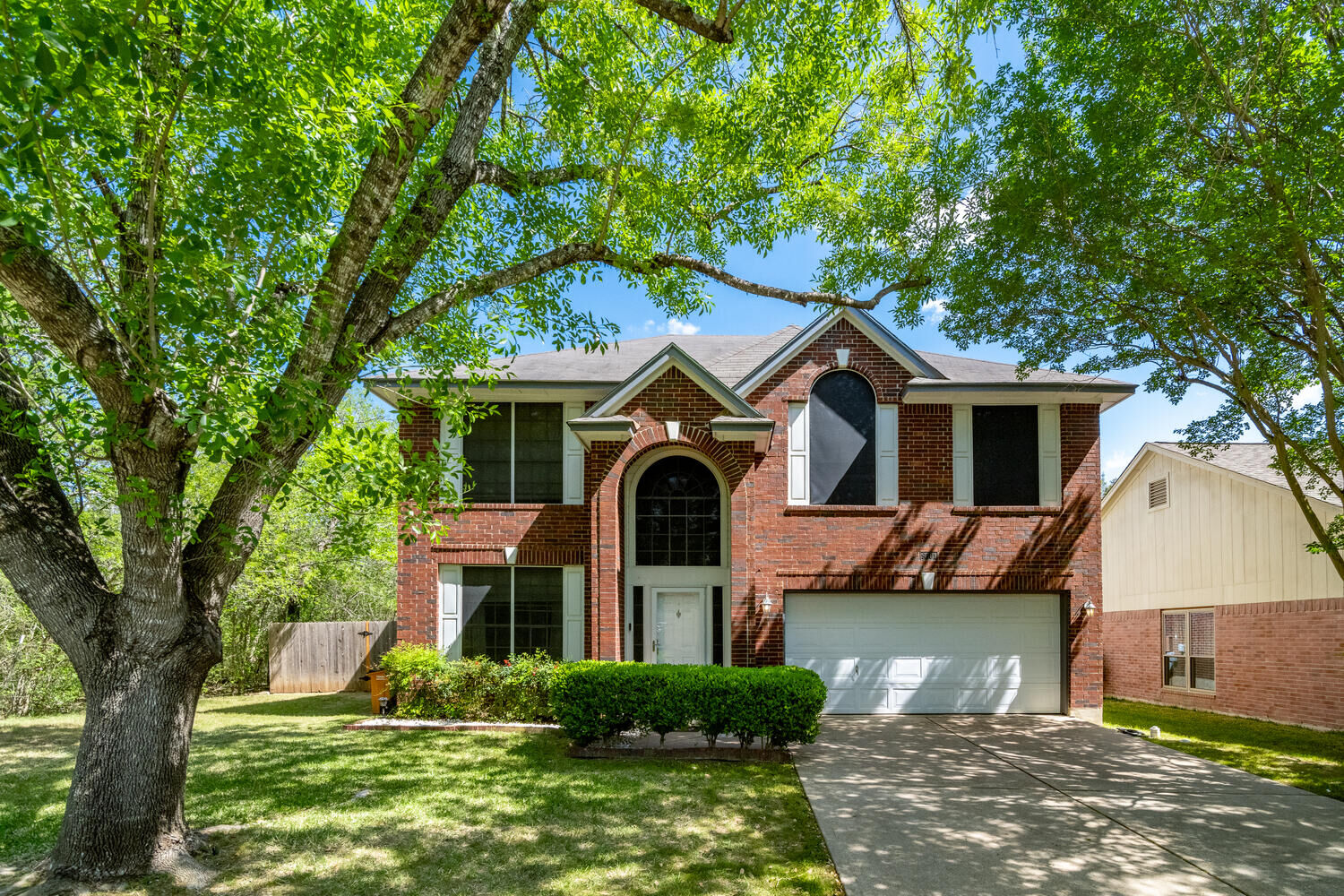 Property Photo:  9301 Tea Rose Trail  TX 78748 