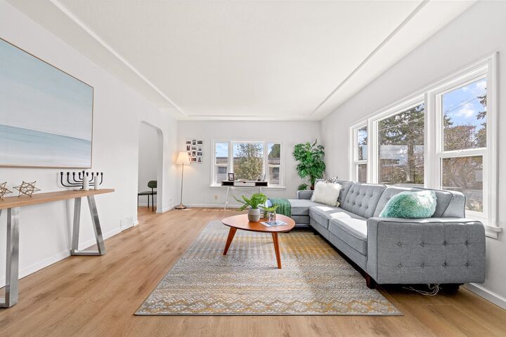 Property Photo: 341 Sherbrooke Street BC V3L 3M4