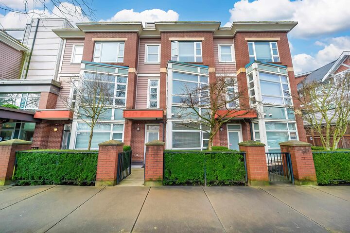 Property Photo: 6611 Eckersley Road 2 BC V6Y 0B7