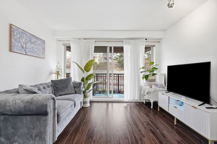 Property Photo: 3178 Dayanee Springs Boulevard 401 BC V3E 0B9