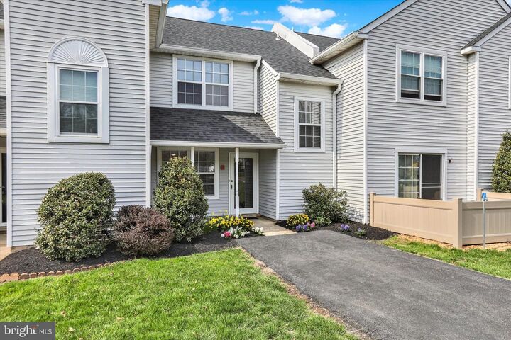 Property Photo:  32 Craig Court  PA 18940 