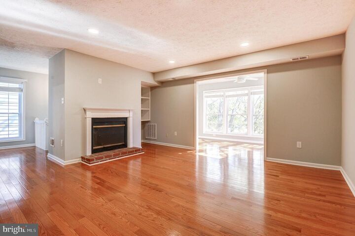 Property Photo:  10087 Oakton Terrace Road  VA 22124 