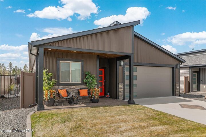 Property Photo:  13986 N Rainier Loop  ID 83858 