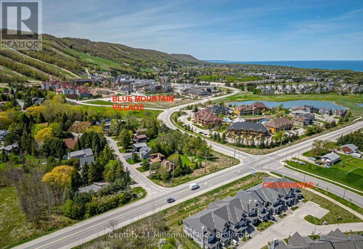 Property Photo:  218 Crosswinds Boulevard 10  ON L9Y 5S8 