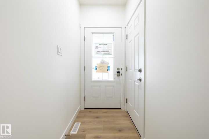 Property Photo: 7110 Keswick Common SW 50 AB T6W 5P7