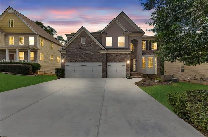 Property Photo:  1913 Avondale Court  GA 30248 