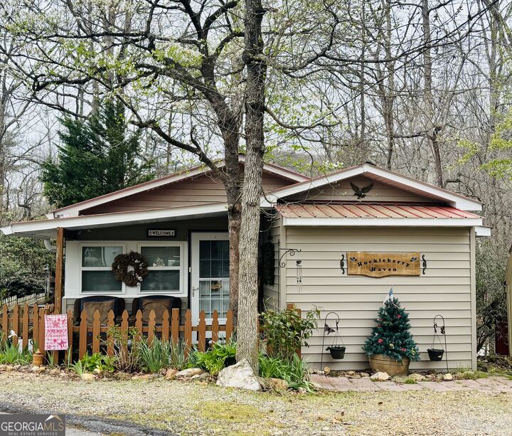 Property Photo:  1215 Mountain Shadows Drive  GA 30528 