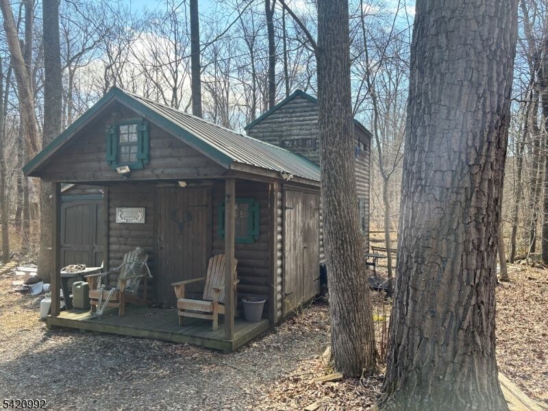 Property Photo:  25 Red Mill Rd  NJ 08826 