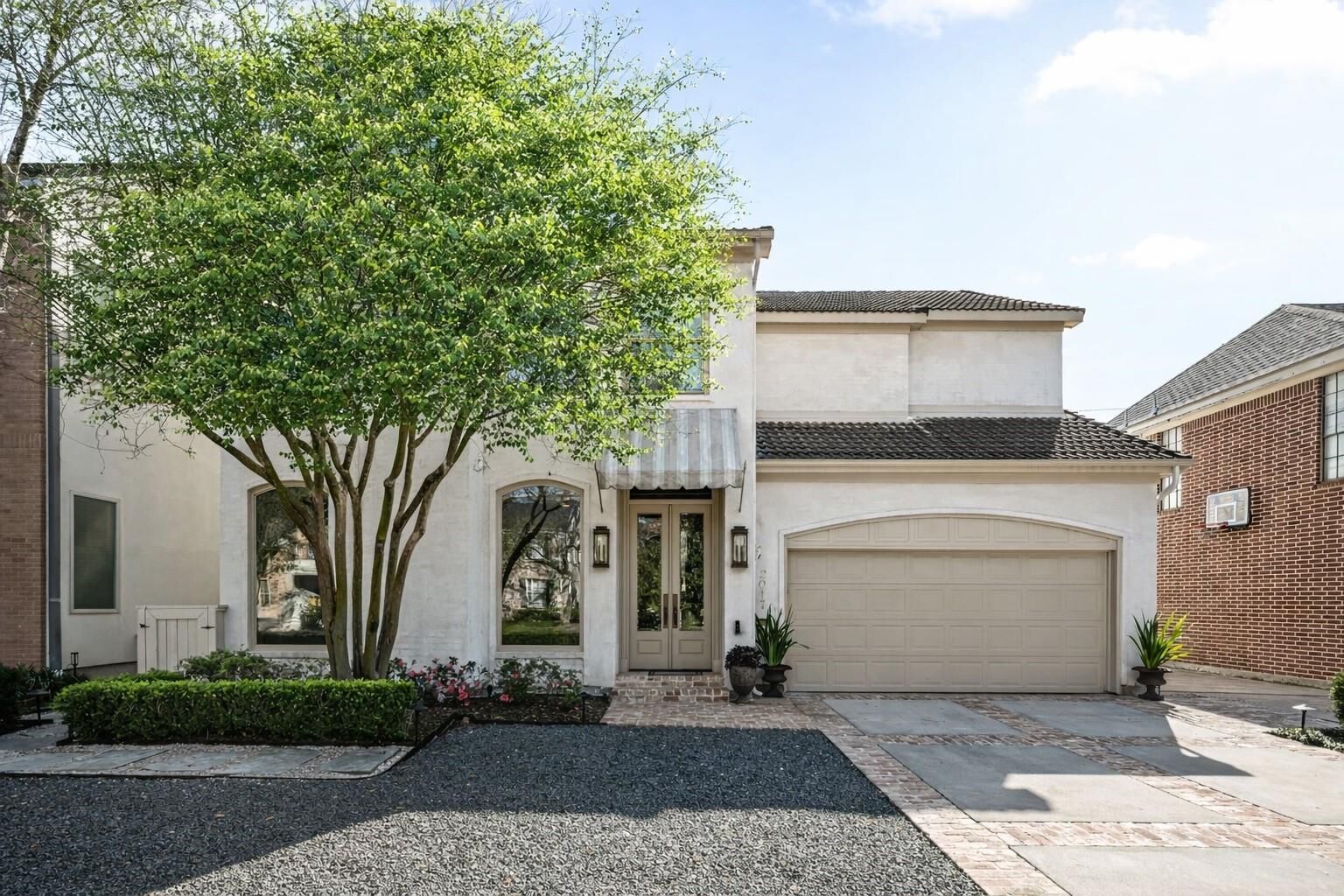 Property Photo:  2017 Dryden Road  TX 77030 